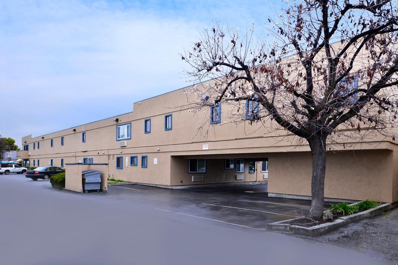 Good Living Inn San Carlos Εξωτερικό φωτογραφία